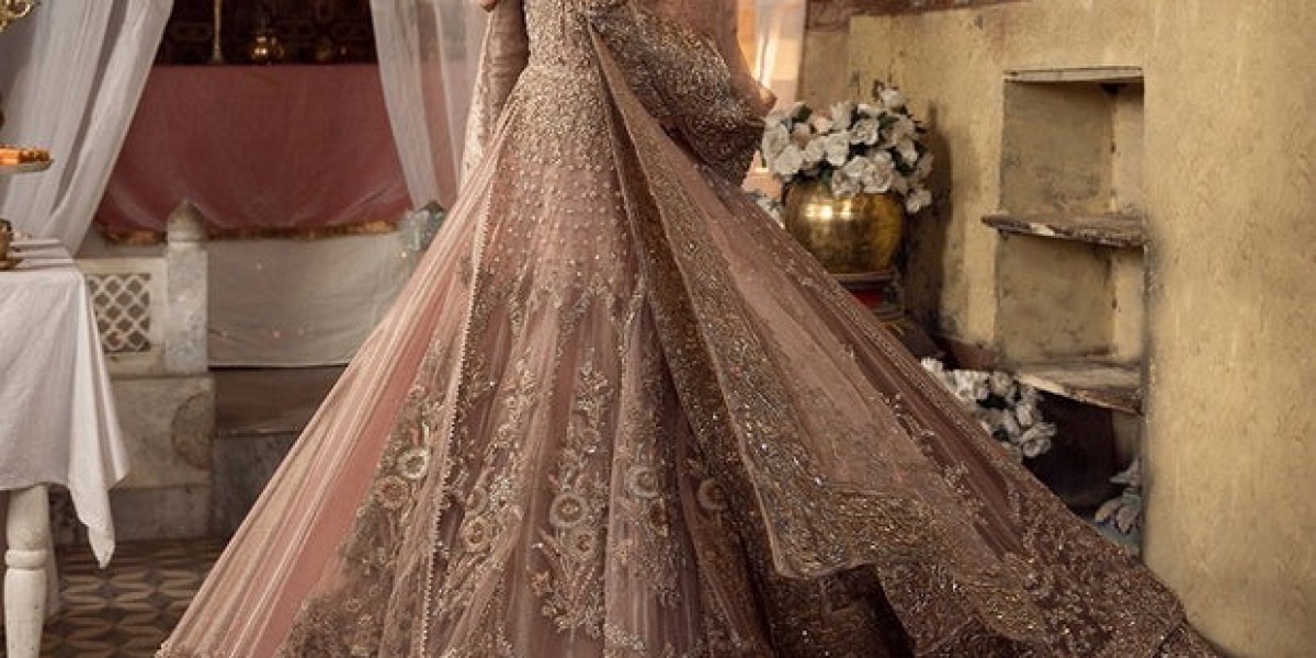 The Rise Of Online Wedding Dress Shopping In Pakistan