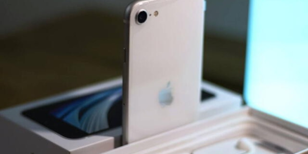 iPhone SE 2022: The Pocket-Sized Powerhouse That Packs a Punch