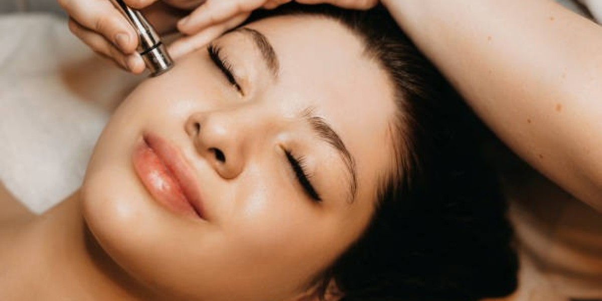 Harnessing Microneedling for Acne Scars: A Path to Skin Transformation