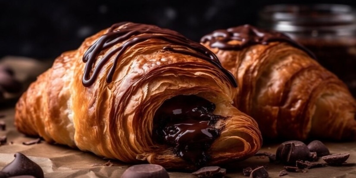 Fun ways to eat a croissant