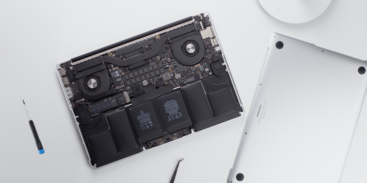 MacBook Pro A1989 13" Logic Board Repair #New Delhi