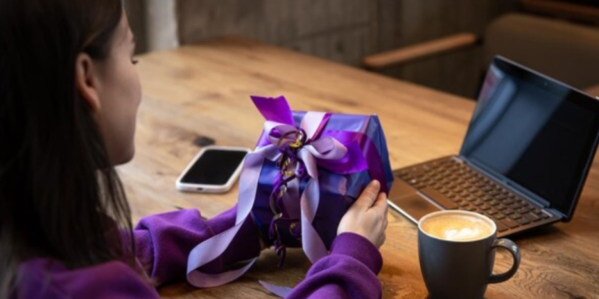 Virtual Gifts and Emotional Connectivity: Navigating the "Gift and Earn" Experience