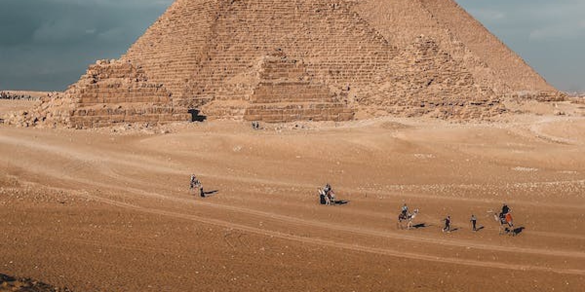 White Desert Egypt: A Surreal Oasis of Tranquility and Beauty