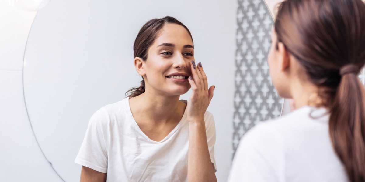 Exploring the Benefits of Skincare for Sensitive Skin