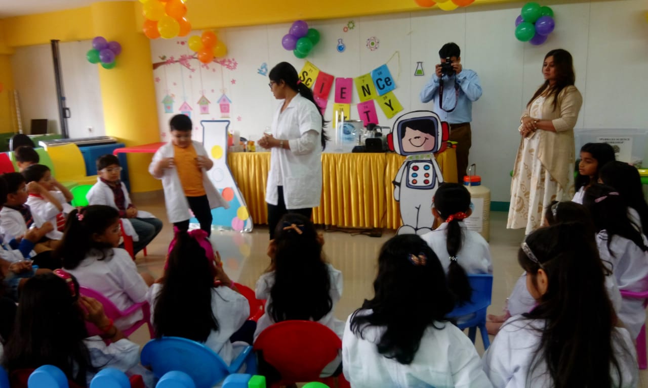 Blue Sparrow Science Party - Science Themed Birthday Party, Science Workshops and Camps in Mumbai