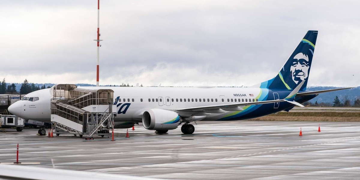 Alaska Airlines Discount: How to Earn and Redeem Miles for Free Flights