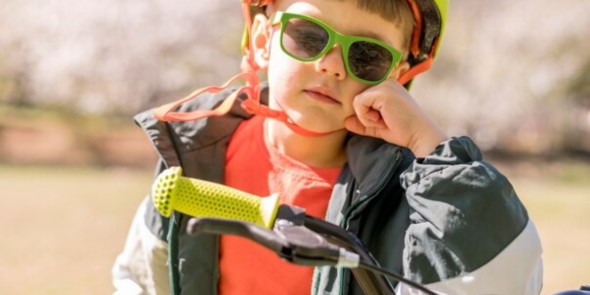 Top 4 Places Every Parent Should Look for Kids Safety Glasses