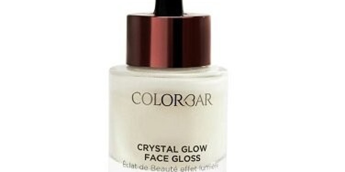 Unleash your inner glow in seconds with Colorbar’s Crystal Glow Face Gloss!