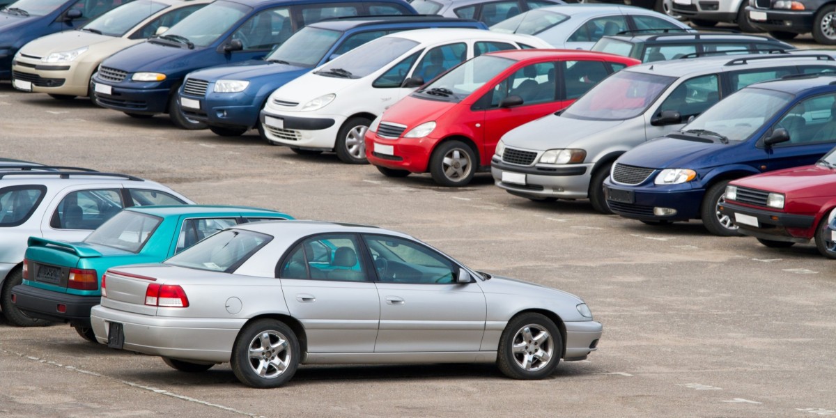 Why Do People Still Prefer Visiting Car Yards Over Buying Online?
