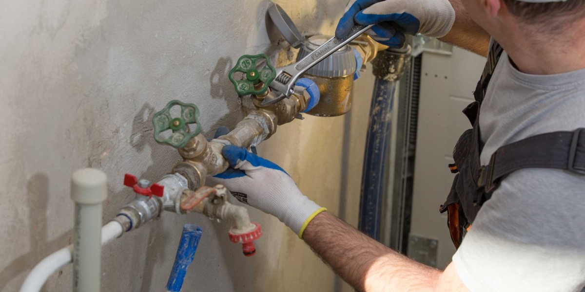 How Gas Plumbers Can Detect and Fix Leaks Efficiently