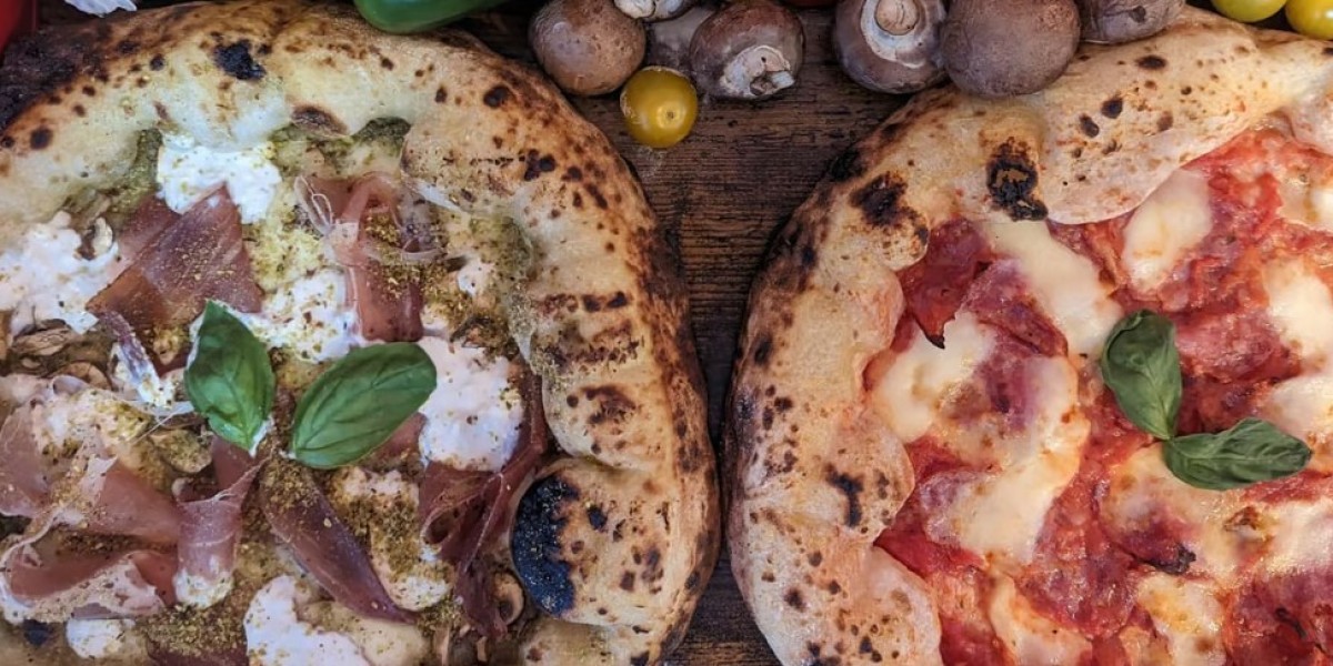 Crafting Culinary Delights: Unleashing the Art of Neapolitan Pizza