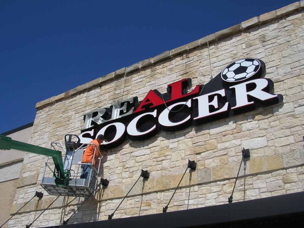 Sign Installation Company Detroit | Sign Installers Near Me | Get Sign Installed