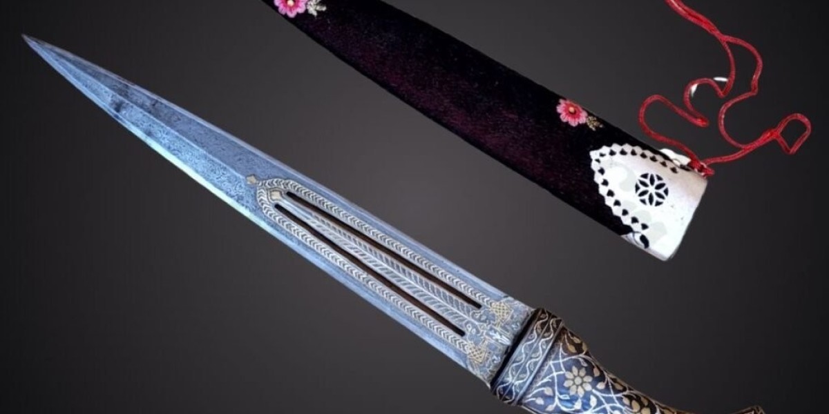 Uncover Timeless Elegance: Shop Indo-Persian Daggers at Shreeji Sword Emporium!