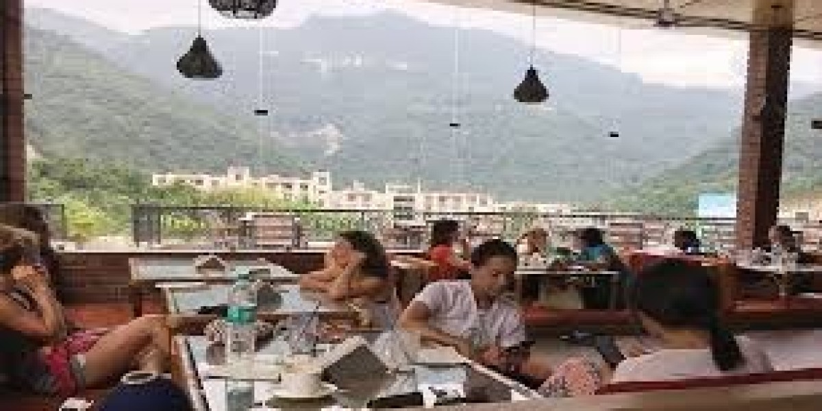 Rishikesh's Co-Working Cafe Scene: A Guide for Digital Nomads