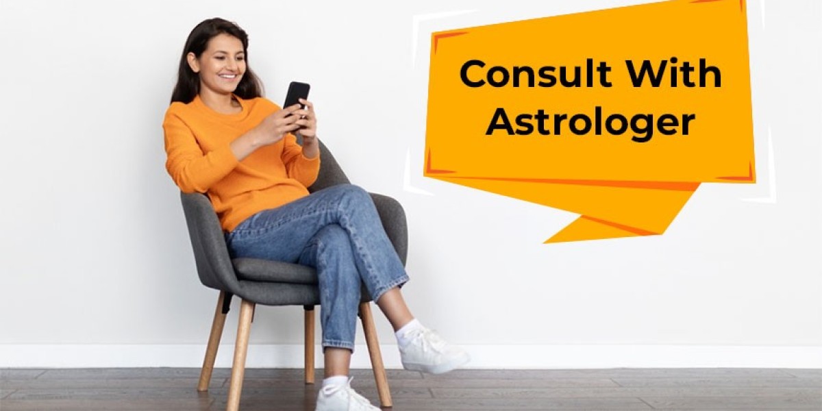 Talk to Astrologer Online
