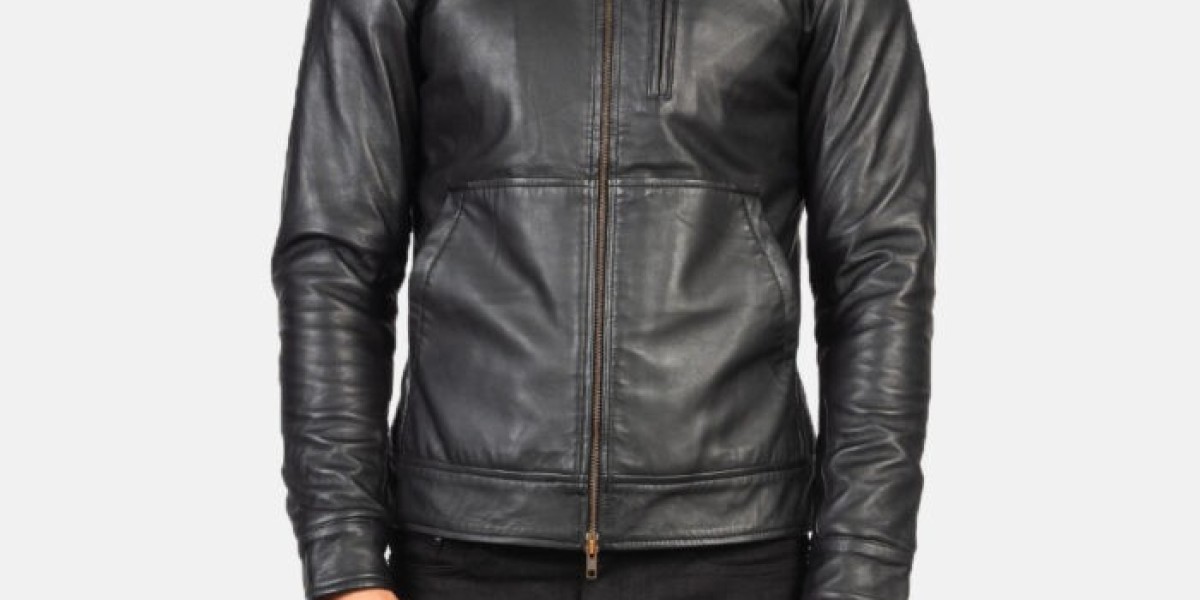 Men’s Leather Jackets with Hoods: A Fusion of Tradition and Urban Style