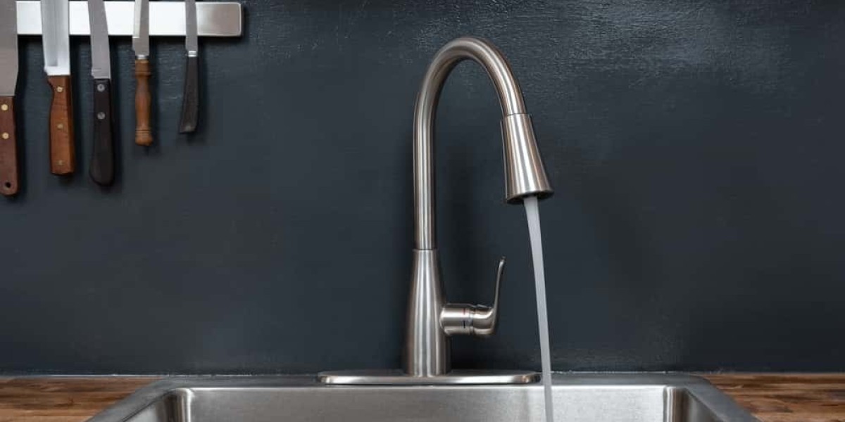 Top Ten Kitchen Sink Materials for Timeless Style