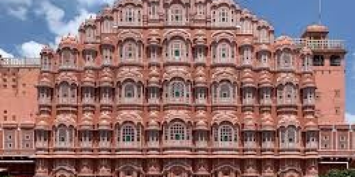 Explore the Rich Heritage with Jaipur Tour Packages