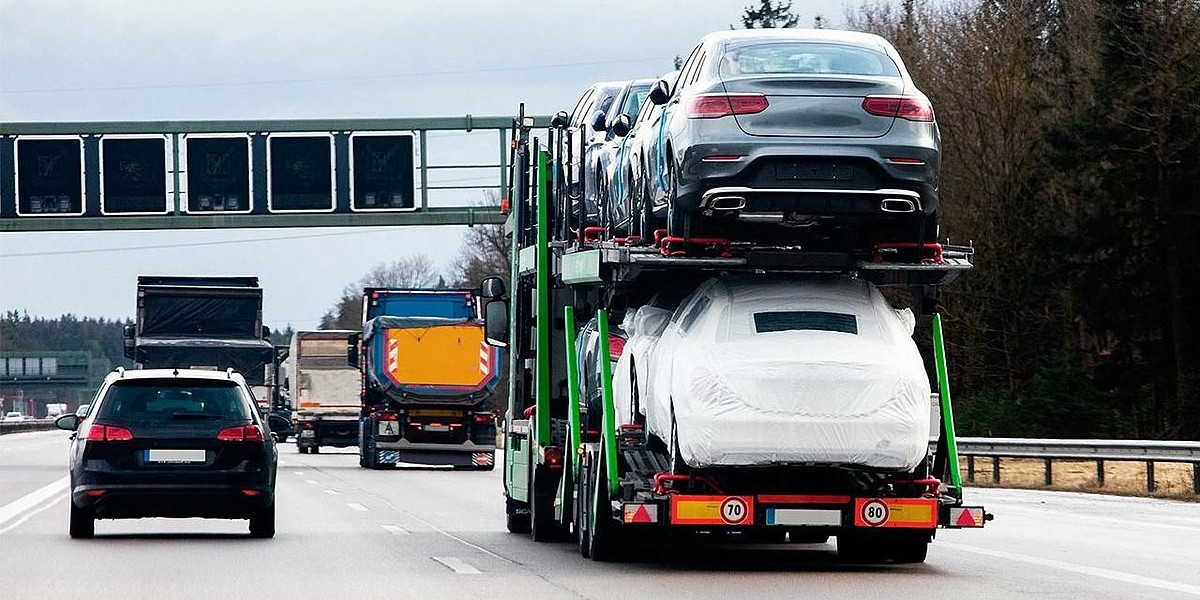 Secure and Fast Enclosed Car Shipping Services Nationwide