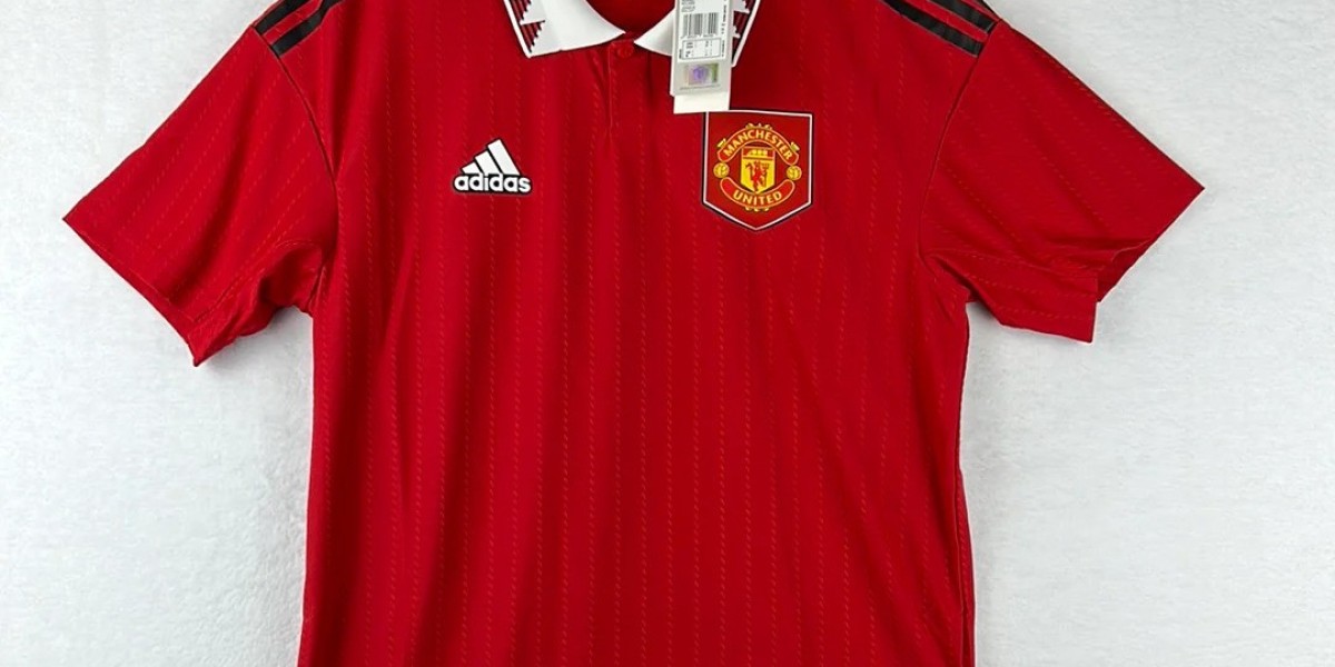 Iconic Manchester United Football Shirts You Should Know