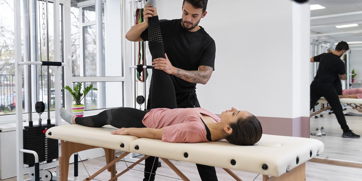 How Physical Therapy in Las Vegas Improves Mobility and Strength