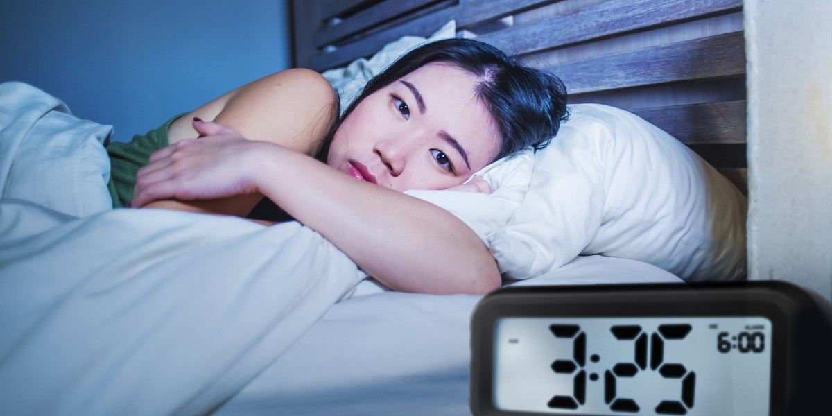 Insomnia vs. Sleep Deprivation: What’s the Difference and How to Cope