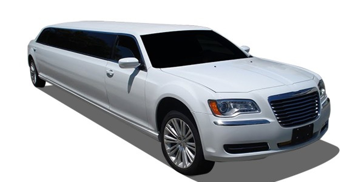 Experience Luxury Travel with Legendary Limousines: Your Premier Choice in Brooklyn and Staten Island