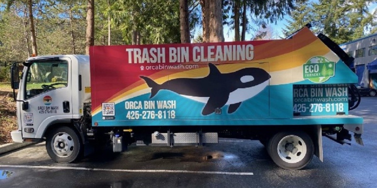 Say Goodbye to Smelly Trash Cans with Professional Trash Can Cleaning Services