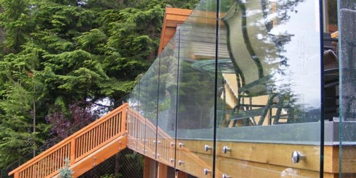 Why Is Frameless Glass Deck Railing the Perfect Choice for Your Deck?