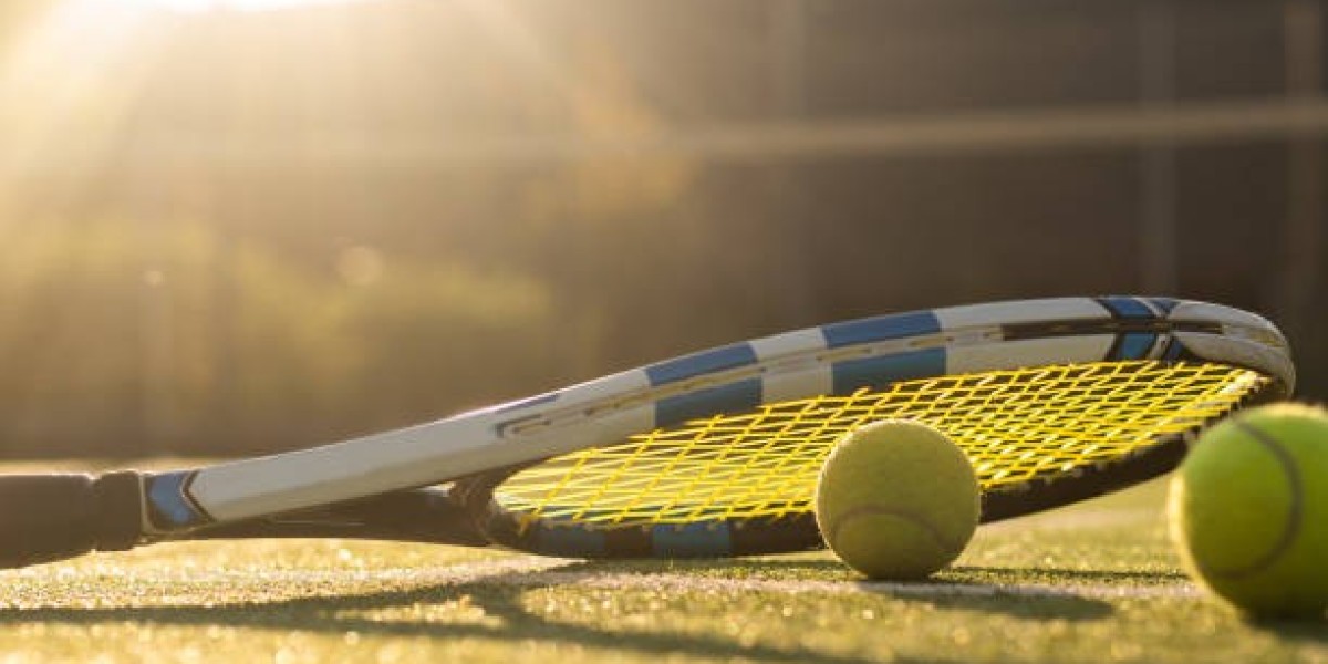 Tennis Coaches Near Me Specializing in Group and Private Lessons