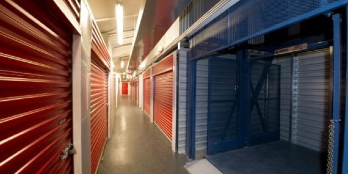 The Top Reasons to Choose Store Room Self Storage for RV, Boat, and Vehicle Storage