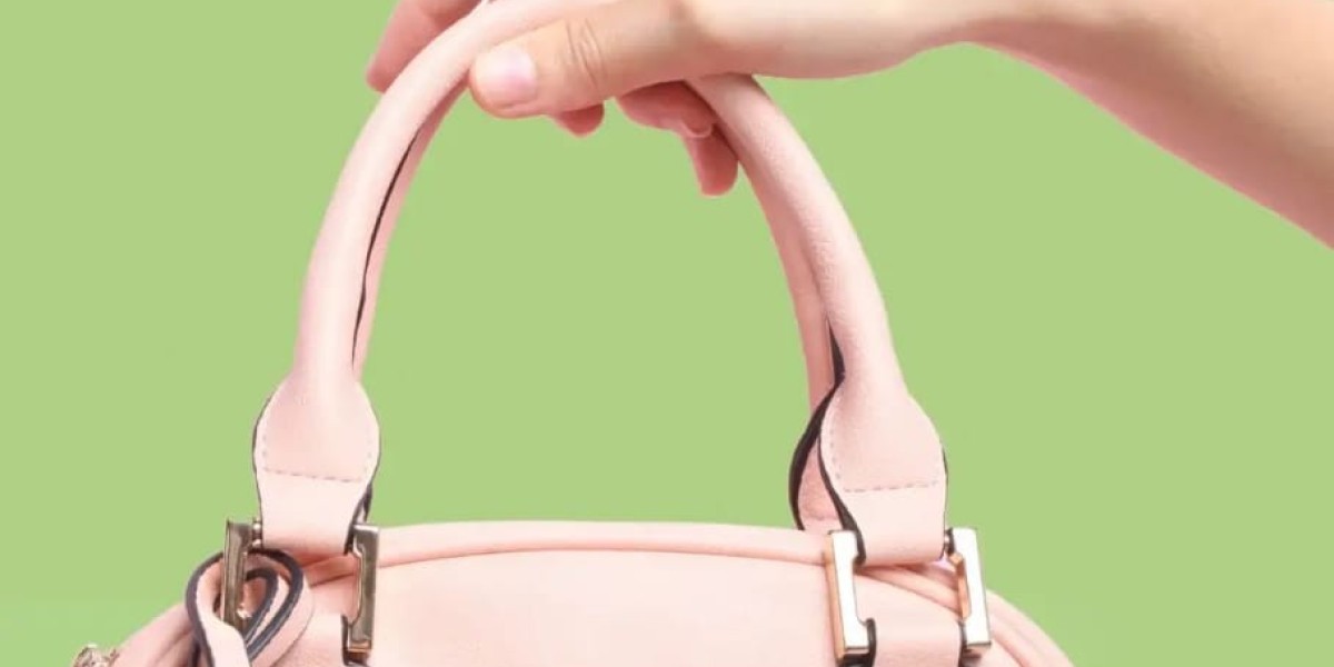 Stylish on a Budget: Best Fashion Accessories Under PKR 2,000
