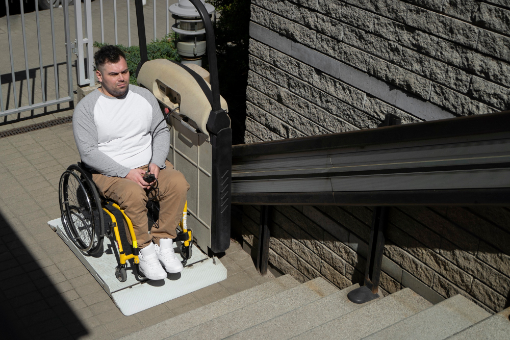 Carless Vertical Platform Lift - Elevate Your Space