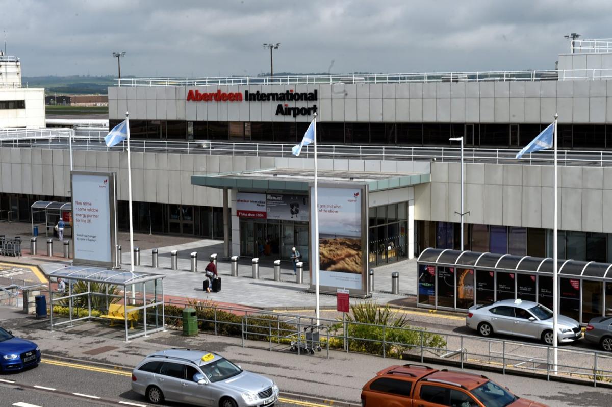 No More Rushing Start Your Trip Right With A Calm Taxi From Dundee | Author Airport Transfer Dundee | Sociomix