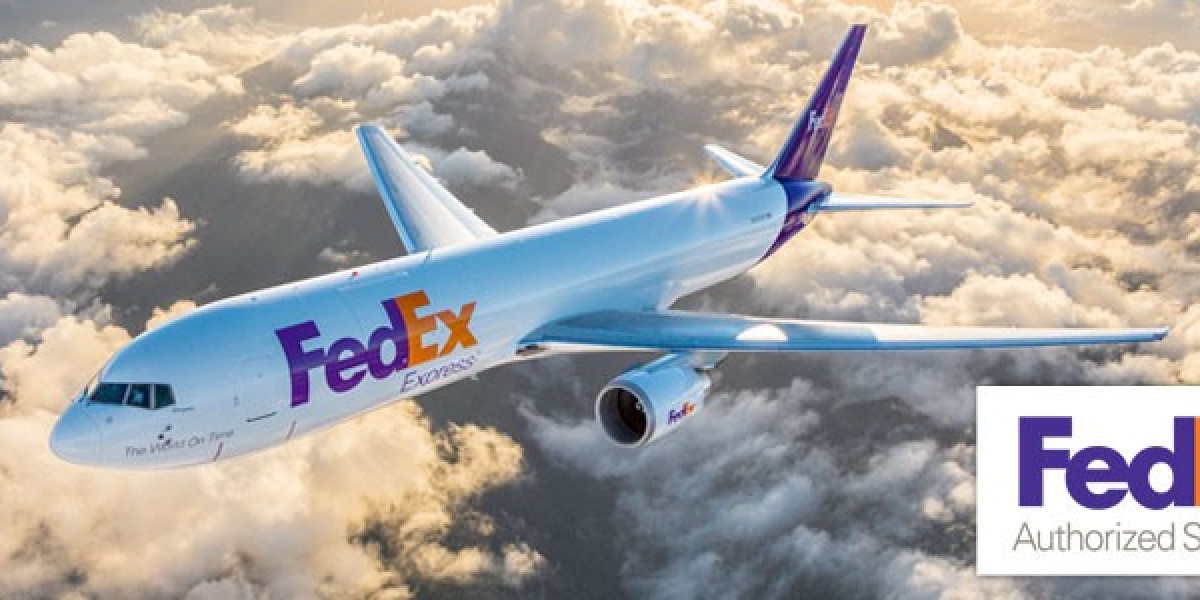 The Benefits of Using a FedEx Authorized ShipCenter for International Shipping