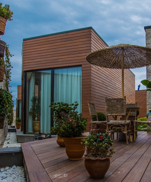 Composite Decking and Native Plants | Williams Landscaping