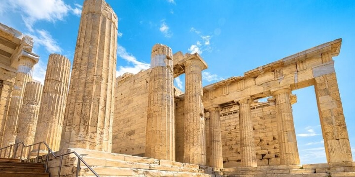 Why a Day Tour from Athens to Ancient Corinth Should Be on Your Travel List