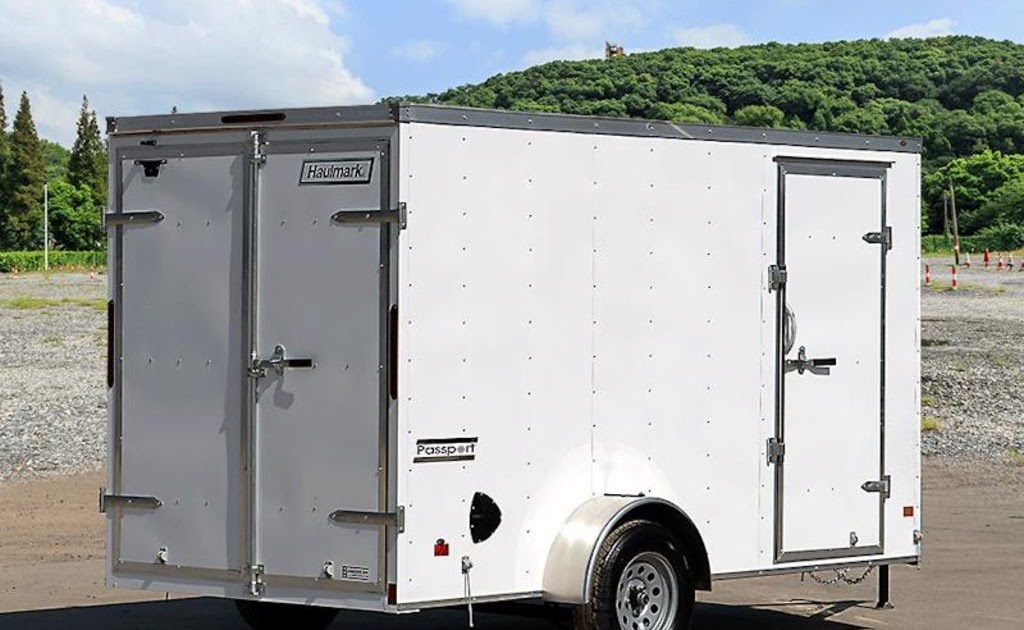 Utility Trailers vs. Enclosed Trailers: What’s the Difference?