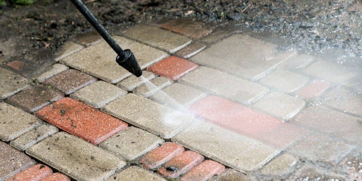 Cleaning Driveways: A Complete Guide for Homeowners