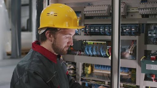 Tips For Hiring Commercial Electrical Contractors in London