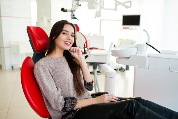When it is Time to Visit a Reconstructive Dentist - Olive Family Dentistry Burbank California