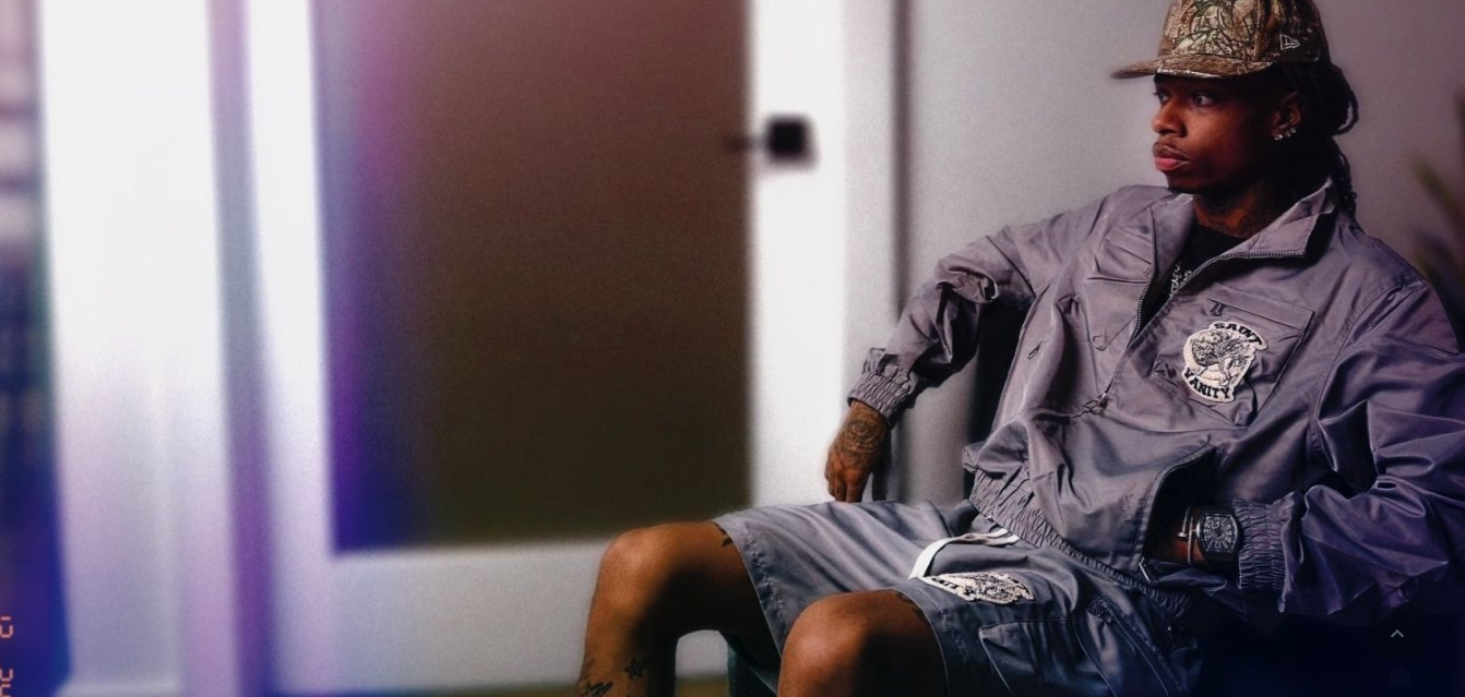 saint vanity sweatpants Cover Image
