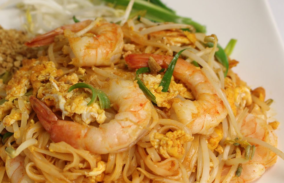 How a Thai Restaurant Blends Authentic Flavors with Modern Dining