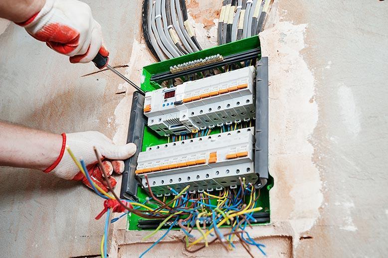 Electric Panel Repair in Los Angeles | Phase Electric
