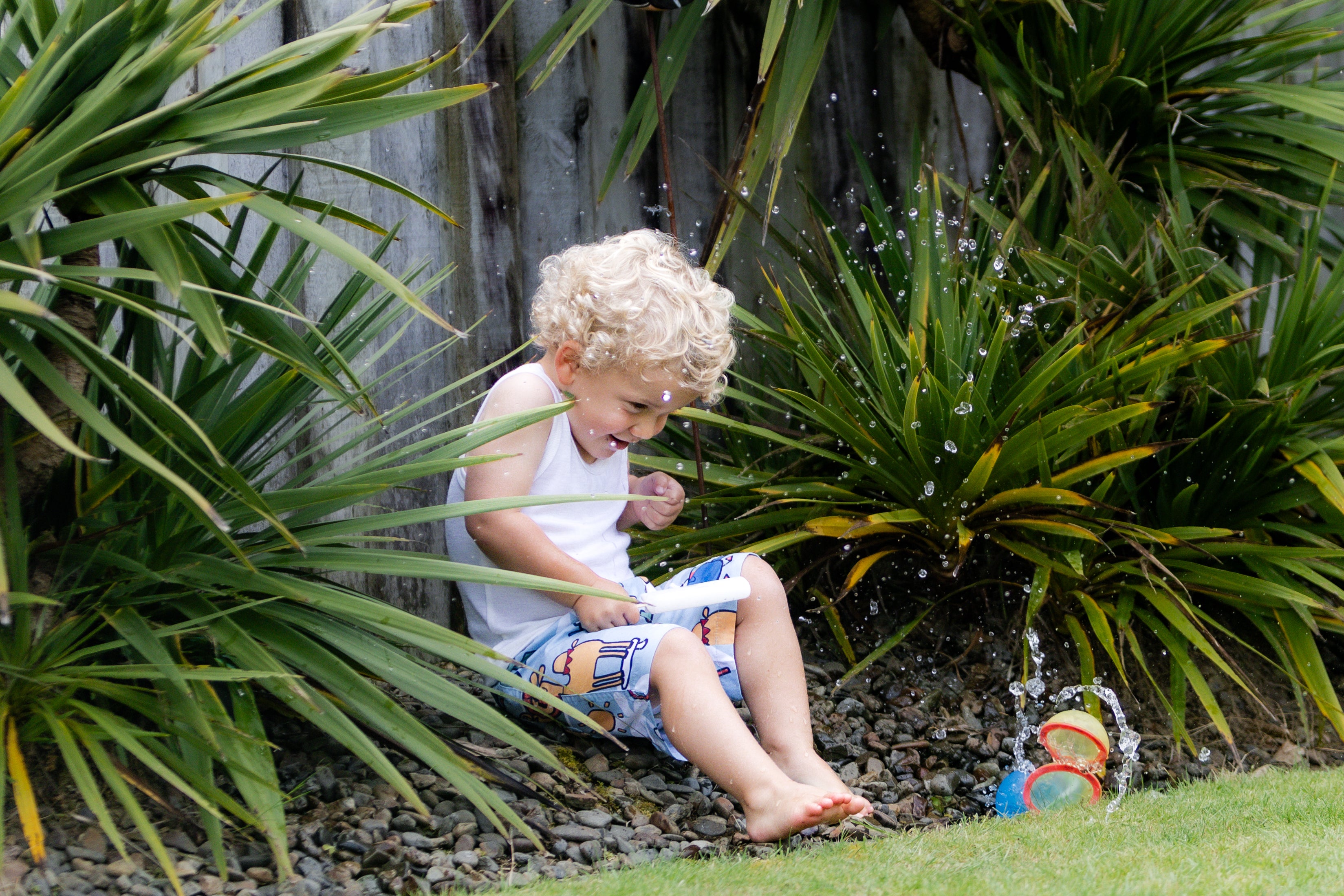 The Must-Have Toy for Summer: Reusable Magnetic Water Balloons  – Stina's Style