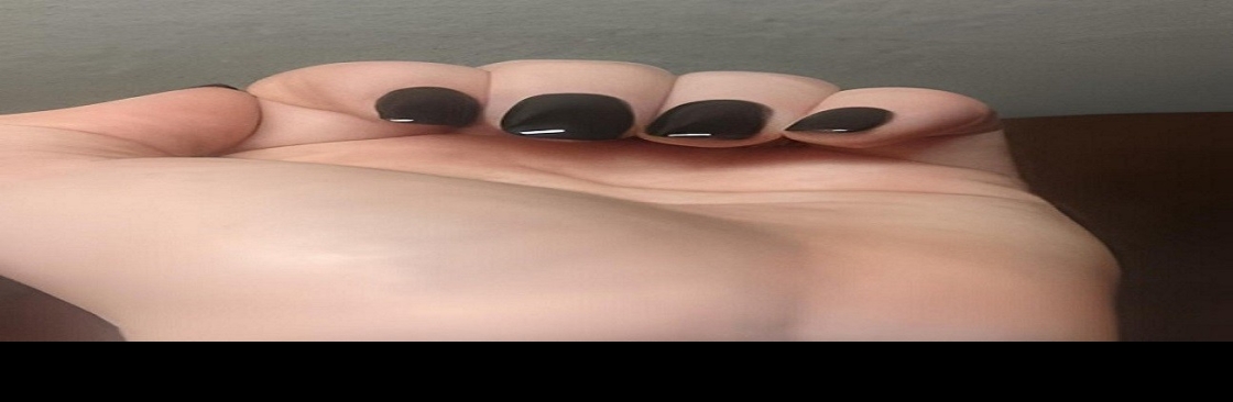 Linda s Nails Cover Image