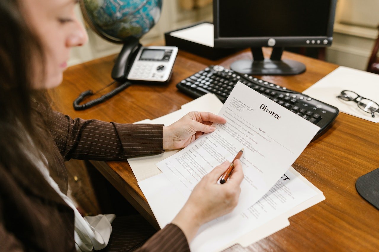 Super Lawyers vs. Reed Smith LLP: A Comparison of Legal Excellence