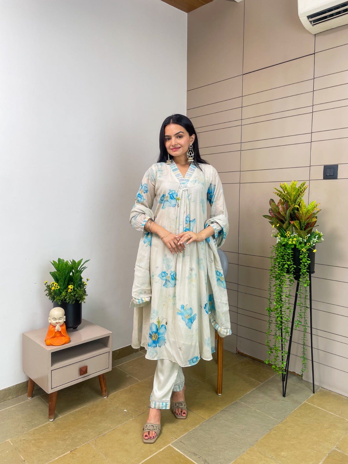 How to Choose the Perfect Kurta Pant Set for Every Occasion | by Premkala | Aug, 2025 | Medium