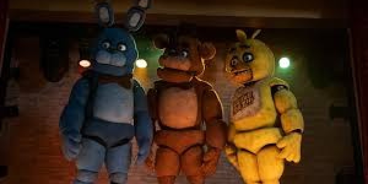 A Pizzeria Gone Wrong: Setting the Stage for Animatronic Mayhem