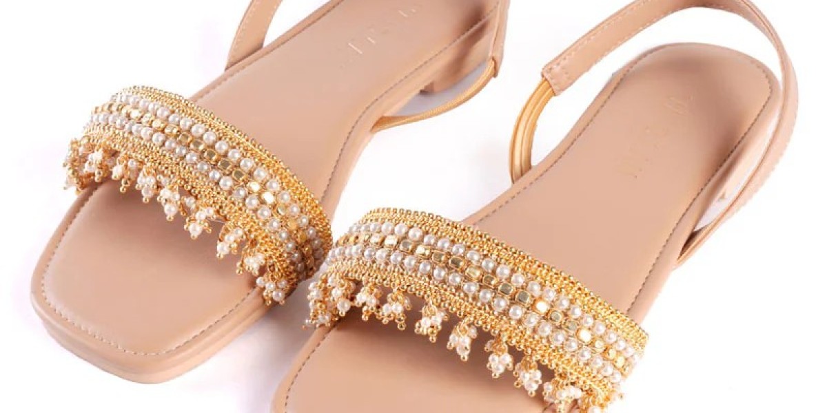 Juti for Women: Tradition, Fashion, and Everyday Comfort